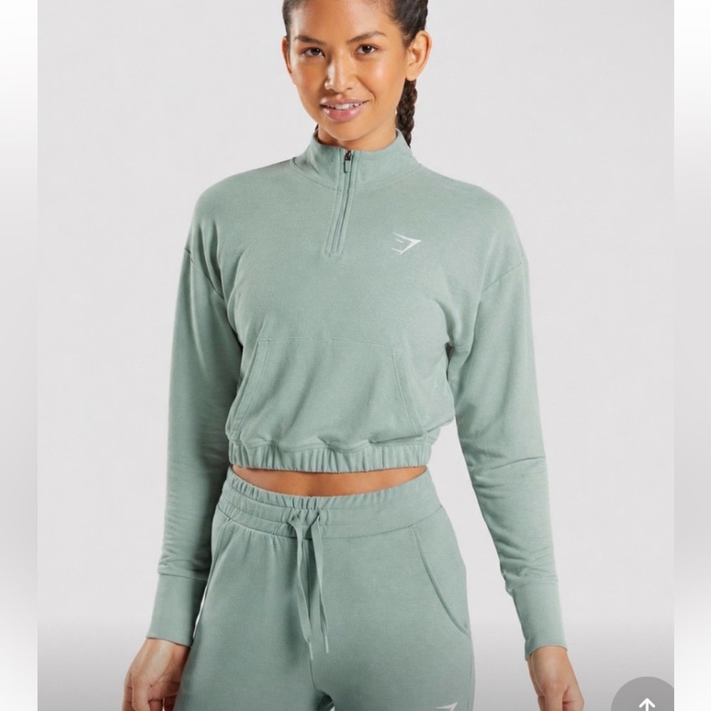 Gymshark Women’s Pippa Pullover Sage Green Quarter Zip Cropped Sweatshirt Small